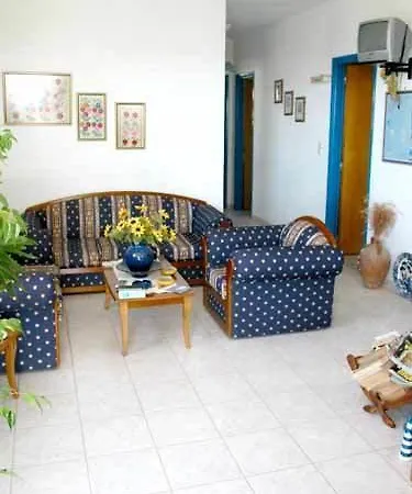 Sunflower Studios Амупи Номер фото